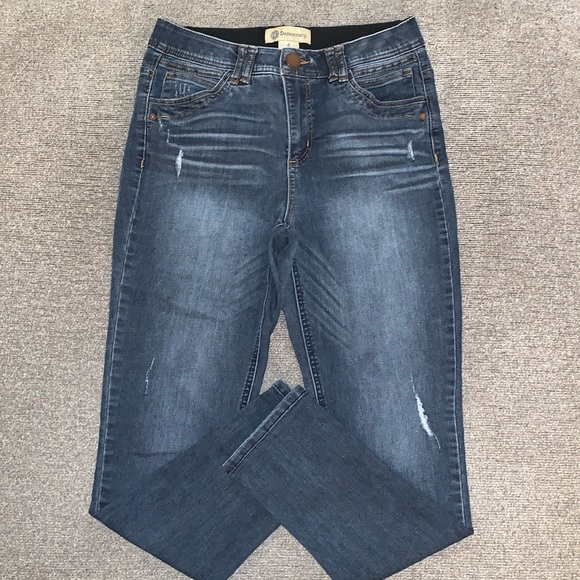 Democracy Jeans - Picture 1 of 7